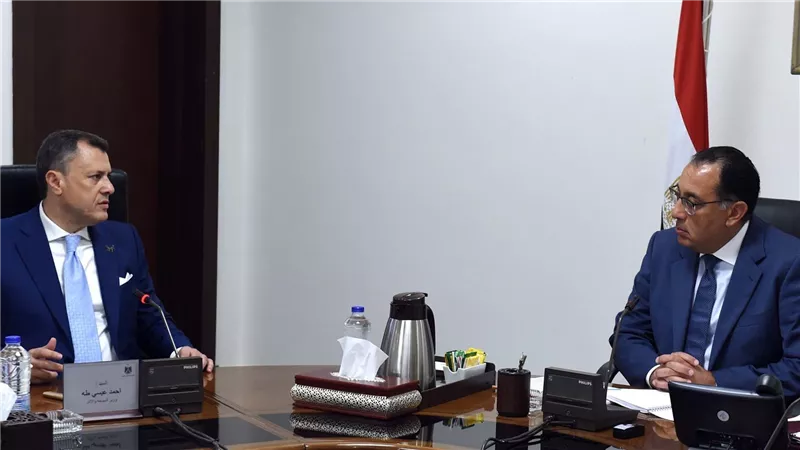 رئيس الوزراء يستعرض مع وزير السياحة حزمة الحوافز المقترحة لتشجيع الاستثمارات في القطاع الفندقي