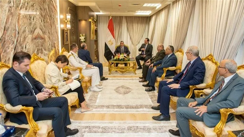 وزير الدولة للإنتاج الحربي يستقبل  القائم بأعمال السفير التركي بالقاهرة