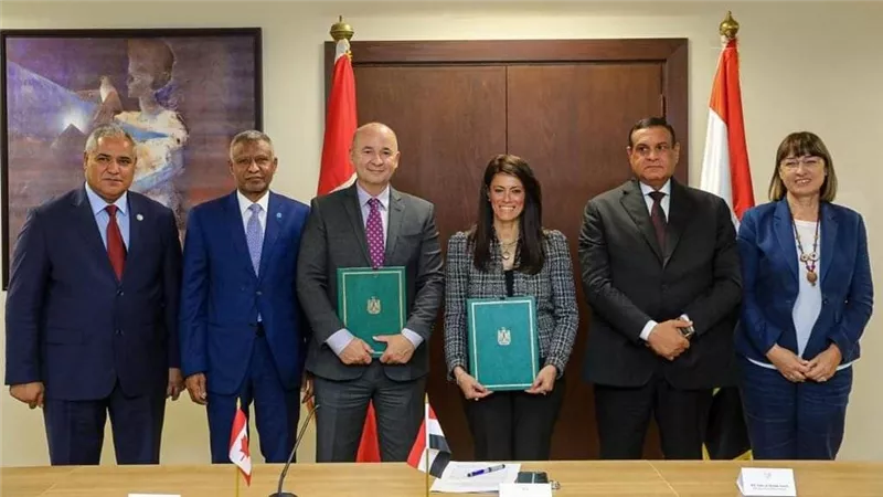 المشاط توقع اتفاقية منحة مع السفير الكندي بقيمة 10 ملايين دولار كندي لتنفيذ مشروع الزراعة الذكية