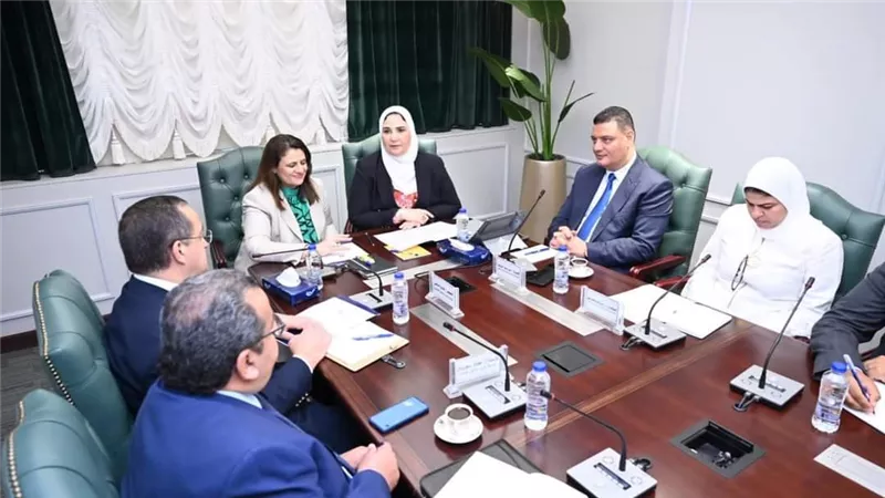 القباج وجندي تناقشان قضايا الحماية والرعاية الاجتماعية للمصريين بالخارج