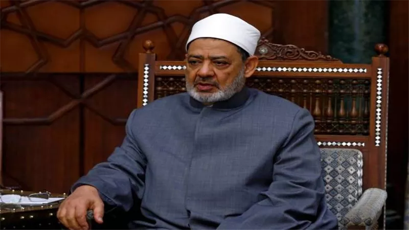 الإمام الأكبر يهنئ أوائل الشهادة الثانوية الأزهرية