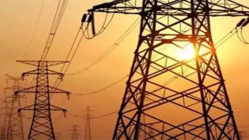 الأحد اشتغلوا أون لاين.. 6 قرارات حكومية جديدة لترشيد استهلاك الكهرباء