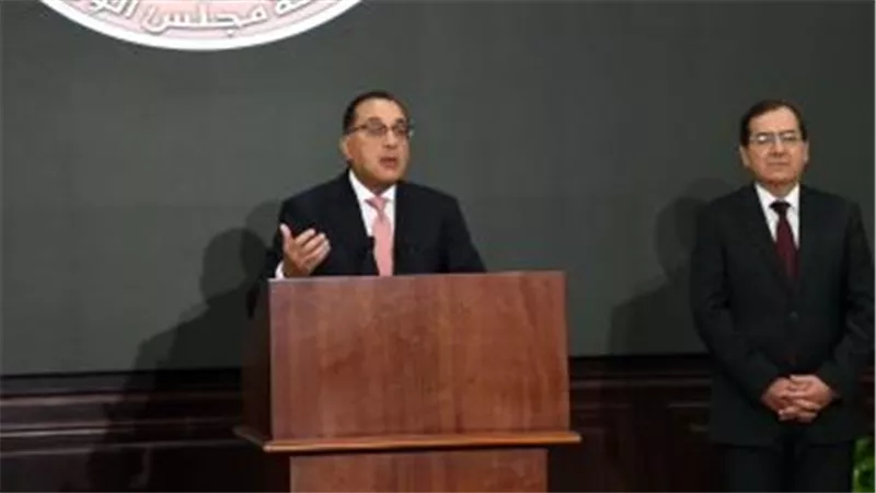 رئيس الوزراء يعلن وقف تصدير الغاز 