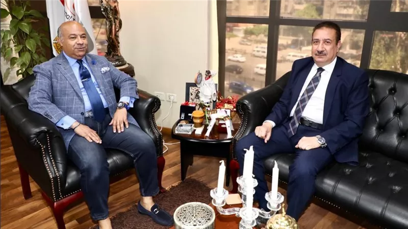 محافظ المنوفية يلتقي رئيس جهاز تنمية التجارة الداخلية بوزارة التموين لبحث سبل التعاون