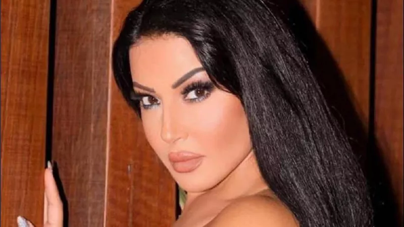 الشهادة مهمة.. إعلامية تهاجم سمية الخشاب بعد تصريحات الثانوية العامة