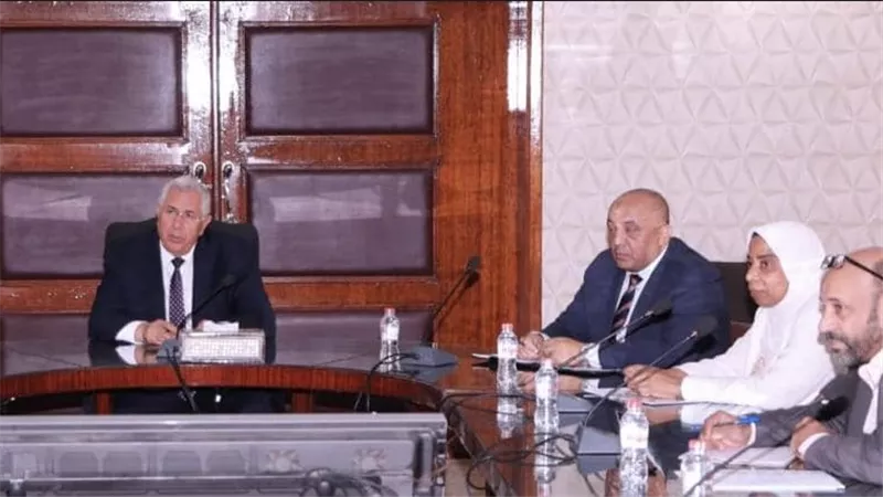 وزير الزراعة يتابع جهود الخدمات البيطرية والتوسع في تطبيق التحول الرقمي على القوافل وحملات التحصين 