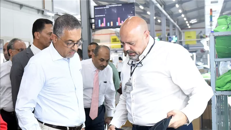 الرئيس التنفيذي للهيئة العامة للاستثمار ومحافظ الإسماعيلية يبحثان فرص الاستثمار شرق القناة