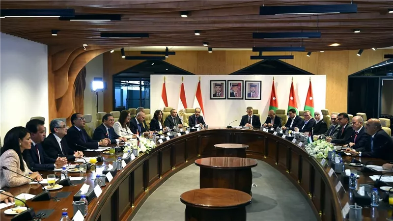مدبولي: الحكومة تؤمن بأن المجال واسعًا لتعزيز التعاون الثنائي بين مصر والأردن في المجالين التجاري والاستثماري