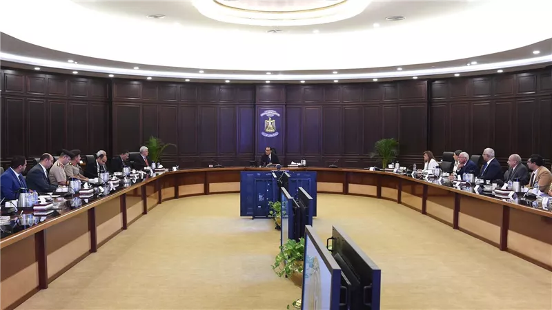 رئيس الوزراء يستعرض المخطط التفصيلي المقترح لتطوير منطقة جنوب القاهرة التاريخية