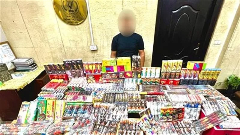 بحوزته 1,5 مليون قطعة.. ضبط شخص بتهمة الإتجار في الألعاب النارية