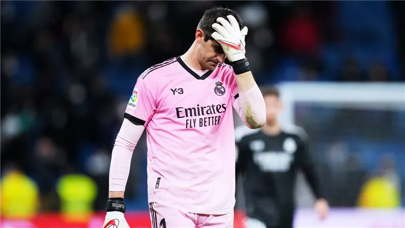 بعد إصابة كورتوا بالرباط الصليبي.. 5 خيارات أمام ريال مدريد لتعويضه