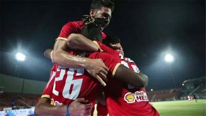 بعد عمرو وردة.. الرجاء المغربي يخطط للتعاقد مع مهاجم الأهلي