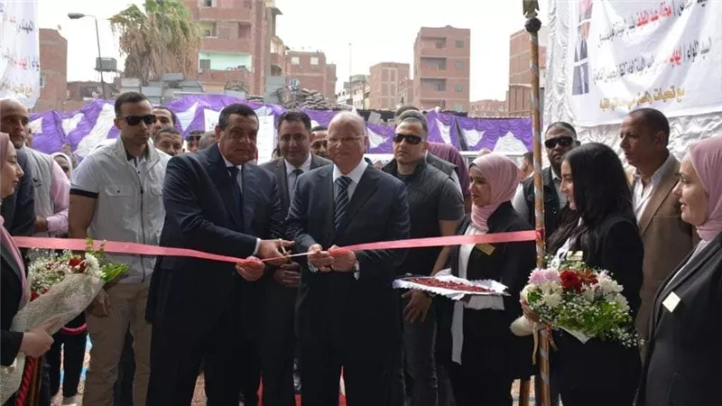 وزير التنمية المحلية ومحافظ القاهرة يفتتحان المحطة الوسيطة الثابتة 