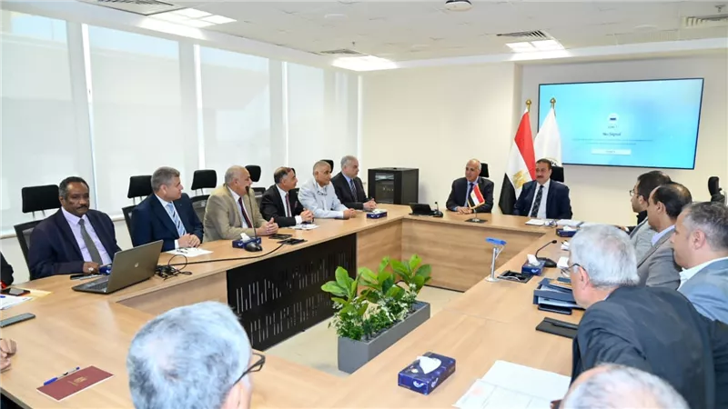وزير الري ومحافظ المنوفية يشهدان توقيع بروتوكول تعاون مشترك لتعظيم الاستفادة من أملاك المحافظة 