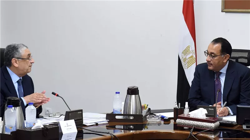 رئيس الوزراء يلتقى وزير الكهرباء لمتابعة عدد من ملفات العمل 