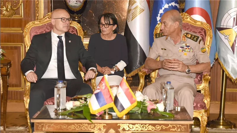  وزير الدفاع والإنتاج الحربى يلتقى وزير الدفاع لجمهورية صربيا