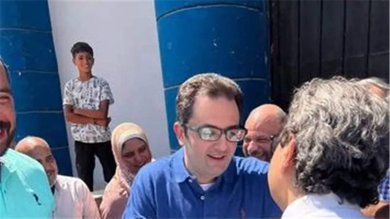 بعد الإفراج عنه.. من هو عمر الشنيطي؟