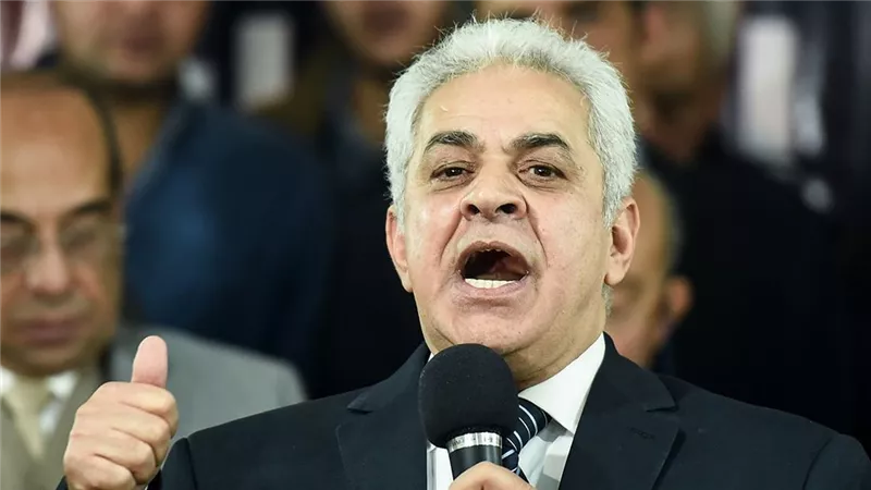 أول تعليق لحمدين صباحى عقب العفو الرئاسي عن أحمد دومة