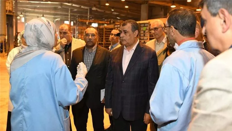 وزير الإنتاج الحربي يتفقد 