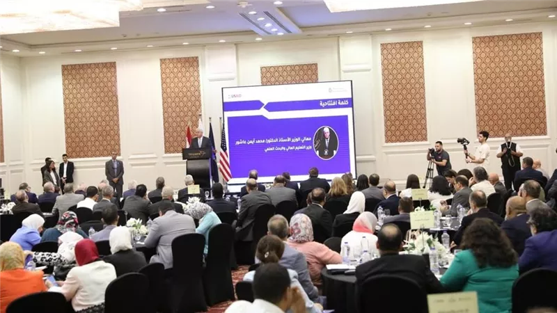 وزير التجارة والصناعة يستقبل نائب رئيس الوزراء ووزير الصناعة والتجارة بجمهورية تتارستان