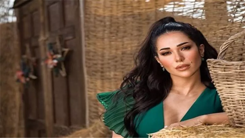 بالفيديو.. المطربة عاليا تُشعل 