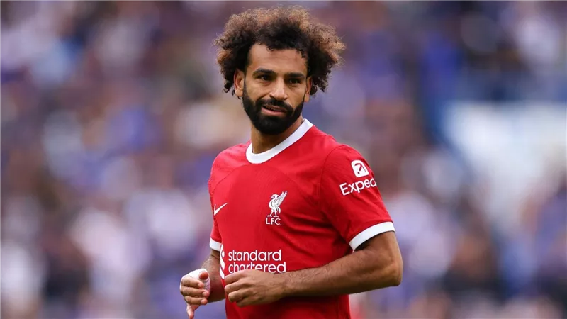 عاجل.. رئيس اتحاد جدة في إنجلترا من أجل التوقيع مع محمد صلاح