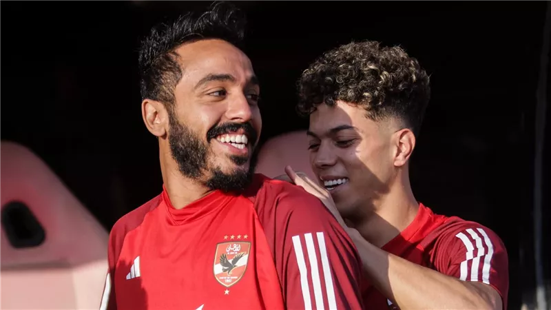بعد غياب 3 أسابيع.. عودة تدريبات الأهلي ومشاركة إمام عاشور رضا سليم