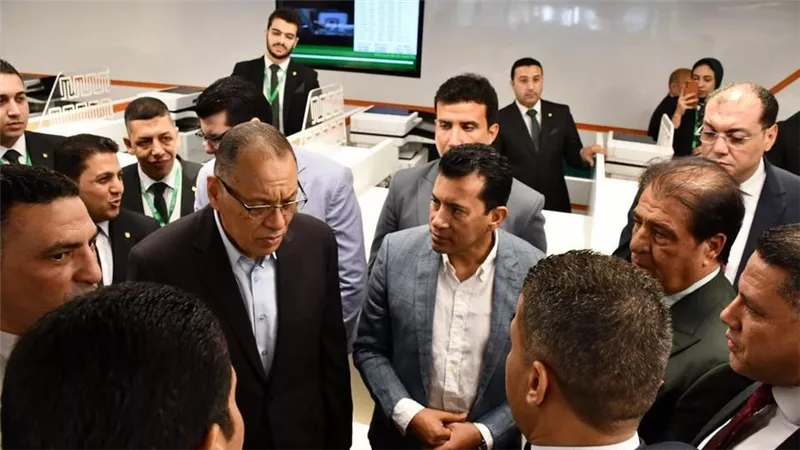 وزير الشباب والرياضة ومحافظ الشرقية يفتتحان فرع البنك الأهلي بمركز التنمية الشبابية بلبيس