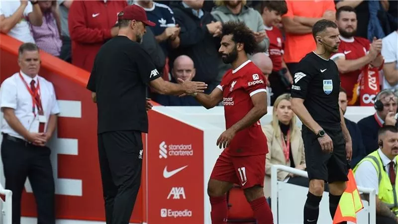 الألماني يُفجرها.. يورجن كلوب يحسم الجدل قصة صلاح انتهت