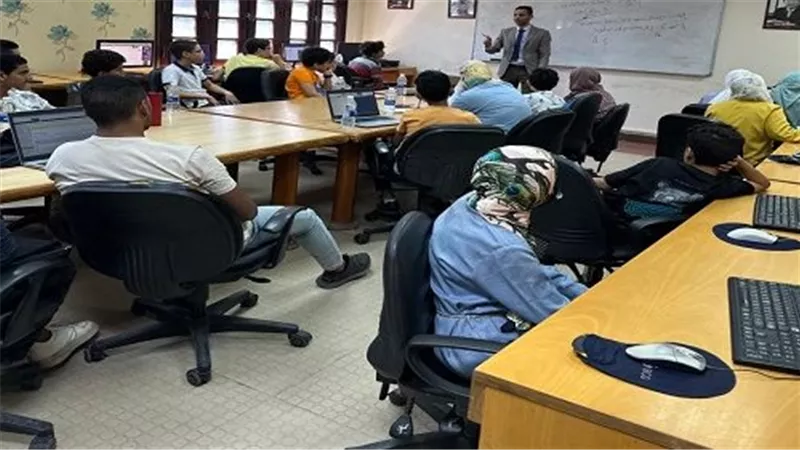 إستمرار فعاليات مبادرة البرمجة والتحول الرقمى بالمرحلة الأولى لمبادرة العلاقات العامة بدمنهور