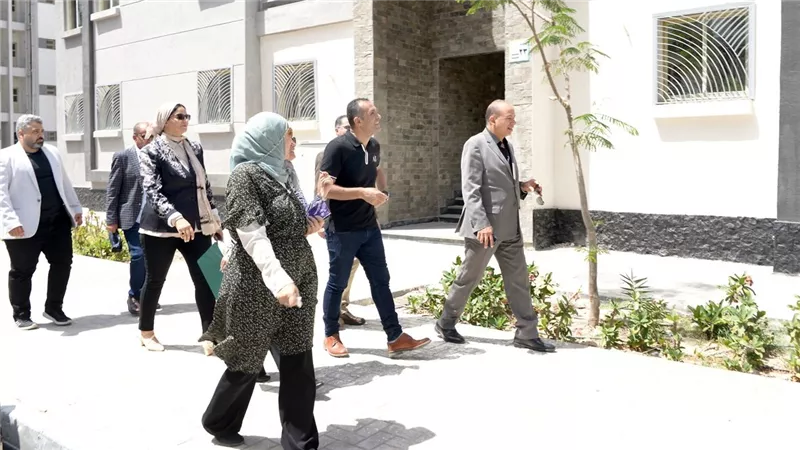 رئيس جامعة المنصورة الأهلية يتفقد وحدات الاسكان الجامعى  بمدينة المنصورة الجديدة 