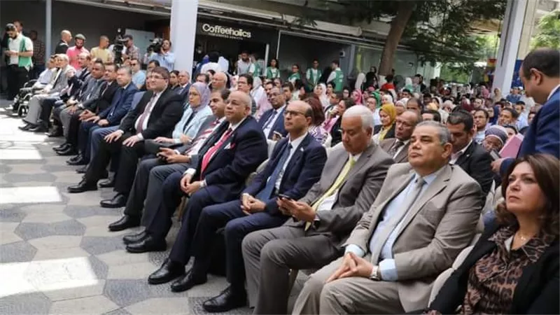 رئيس جامعة جنوب الوادي يشارك بملتقى الاعداد الوظيفي 