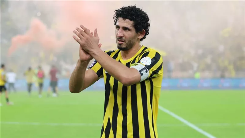 الصقر يفجر مفاجأة عن مصير أحمد حجازي مع اتحاد جدة