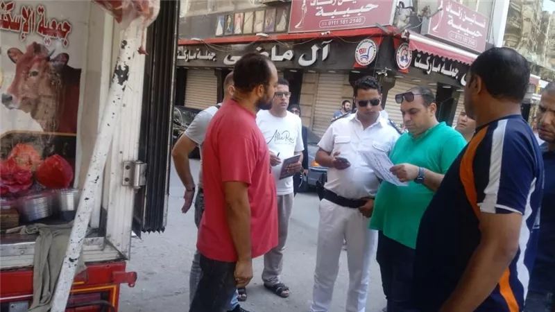 محافظ الإسكندرية: تكثيف الحملات المكبرة للتفتيش على المنشآت العامة والأسواق وإزالة الإشغالات بأحياء الثغر