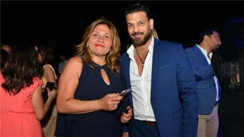 زوجة الفنان أشرف مصيلحي تكشف تفاصيل حالته الصحية: متأخرة ويحتاج للدعاء