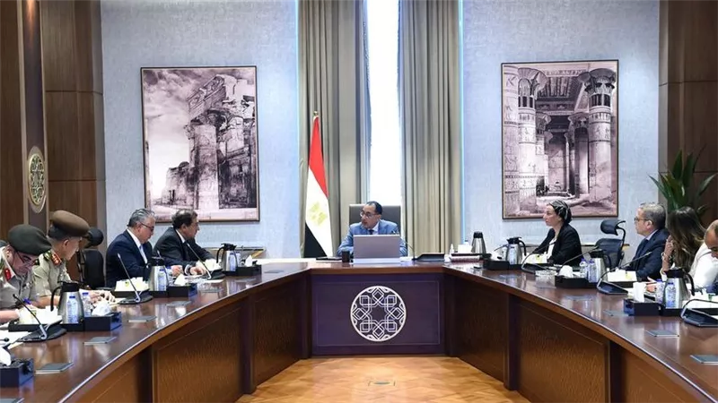 رئيس الوزراء يتابع موقف المشروعات الجديدة داخل المنطقة الصناعية الصينية 