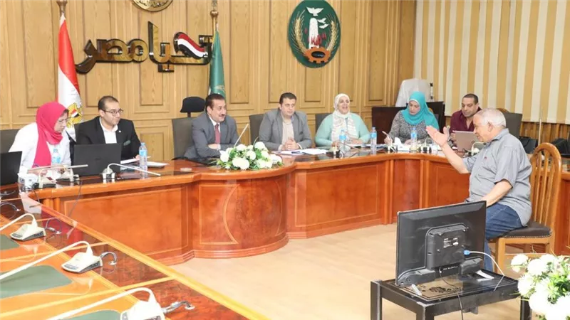 محافظ المنوفية يتابع مشروعات المبادرة الوطنية للمشروعات الخضراء الذكية 