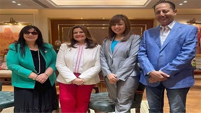 وصال ينفرد بلقاء مع وزيرة الهجرة ومفاجأت للمصريين بالخارج على الفضائية المصرية.. غداً