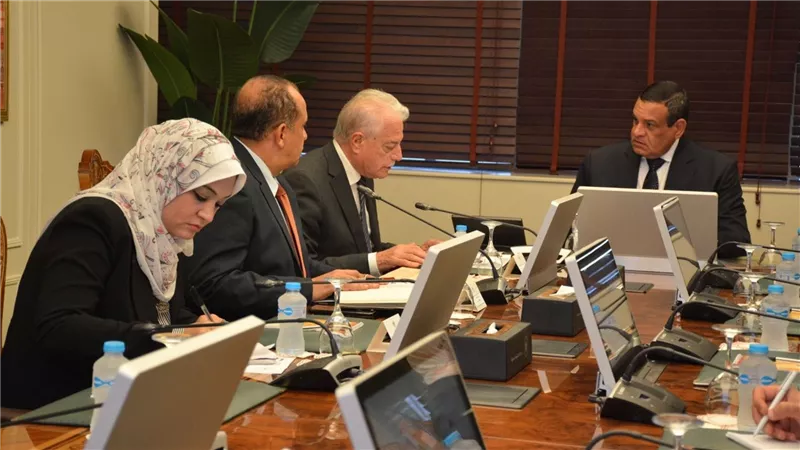 وزير التنمية المحلية يلتقي محافظ جنوب سيناء لمتابعة آخر المستجدات في تنفيذ المشروعات التنموية والخدمية على أرض المحافظة