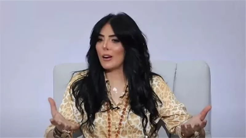 تنمروا عليا عشان مناخيري.. حورية فرغلي تبحث عن عمل