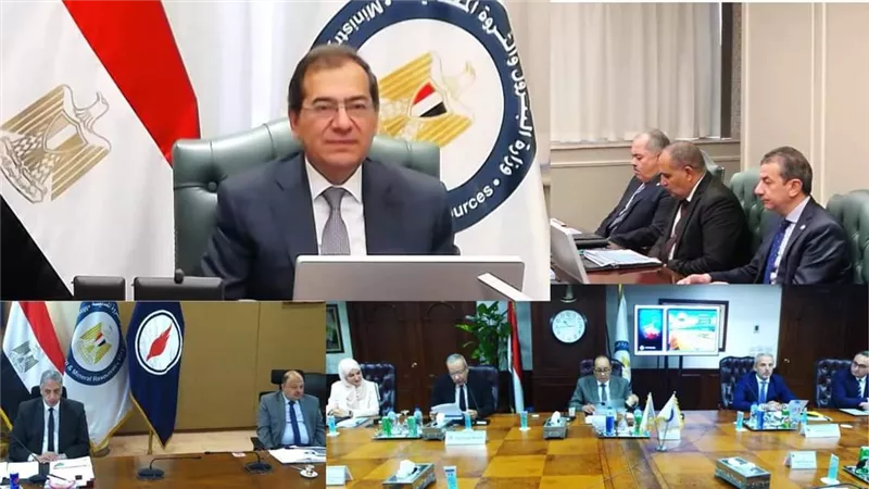 الملا: اعتماد نتائج أعمال شركات بتروبل وبتروشروق وخالدة للبترول عن العام المالى ٢٠٢٣/٢٠٢٢