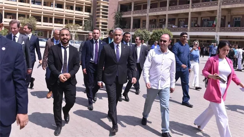 وزير العمل: العلاقة التاريخية التي تربط بين مصر وإيطاليا تُحتم علينا أن نتخذ منها طريقاً جديداً نحو المزيد من العمل المشترك