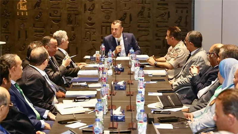  وزير السياحة والآثار يترأس اجتماع مجلس إدارة هيئة المتحف المصري الكبير