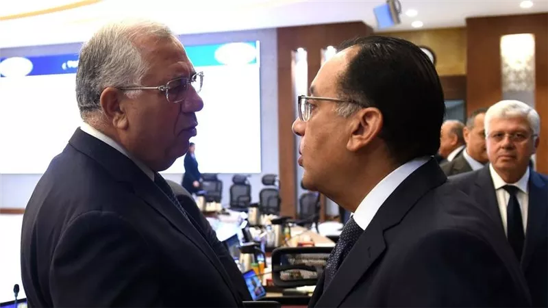 وزير الزراعة يستعرض التركيب المحصولي للموسم الزراعي 2022/2023 مُقارنةً بالمُستهدف في 2023/2024