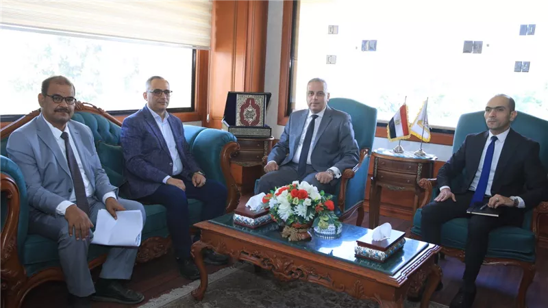 محافظ سوهاج يستقبل رئيس الهيئة العامة لقصور الثقافة