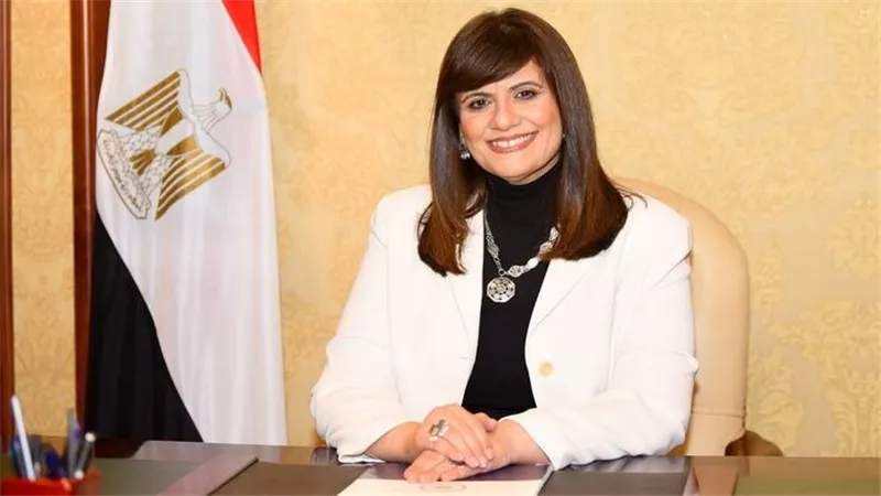 وزارة الهجرة تطلق استمارة الكترونية لتسجيل الأطباء المصريين بالخارج الراغبين في دعم المنظومة الصحية في مصر