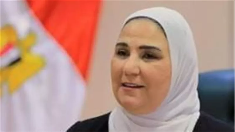وزيرة التضامن الاجتماعي توجه فريق التدخل السريع بالوزارة بسرعة إنقاذ ٤ مواطنين بلا مأوى بمحافظات مختلفة