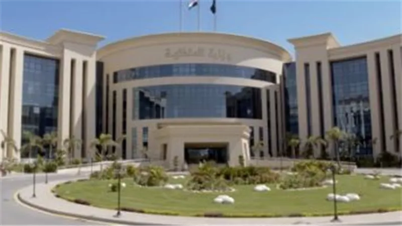 الداخلية تهيب بمالكى المركبات المتروكة التوجه للمرور لترخيصها