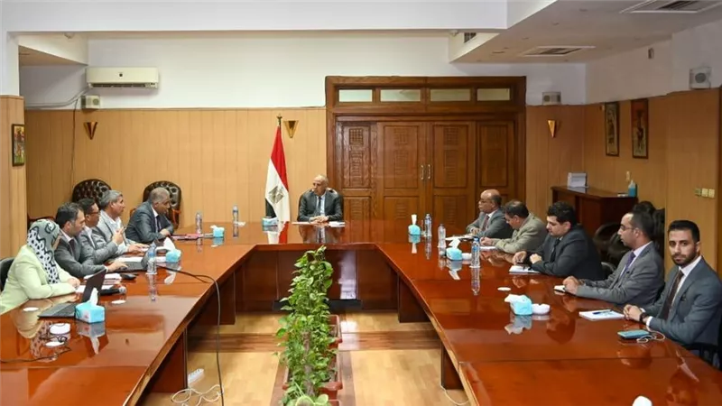 الدكتور سويلم يتابع أعمال تقييم المنشآت المائية وقناطر الأفمام والحجز على الترع ، وأولويات الإحلال والصيانة