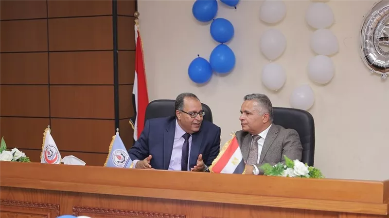 طب السويس تنظم حفل إستقبال للطلاب بحضور رئيس الجامعة